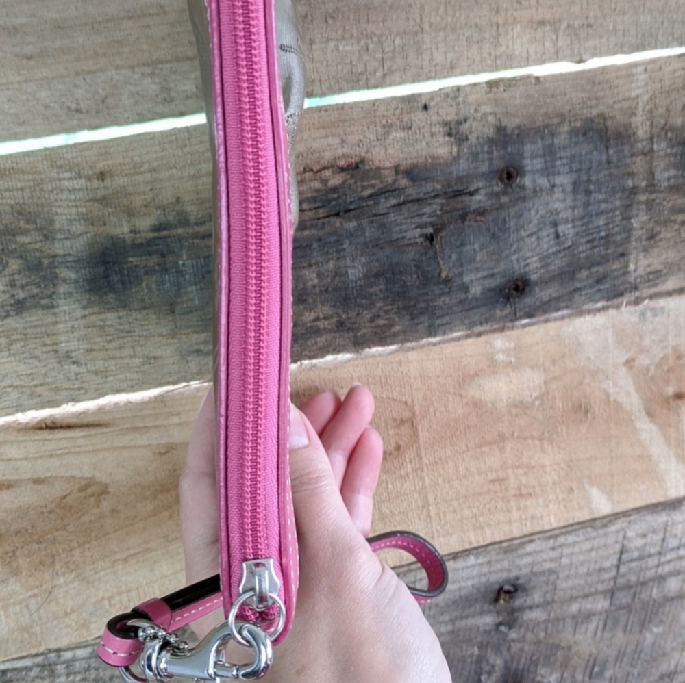 Coach Horse & Carriage Pink & Tan Wristlet - Picture 2 of 11